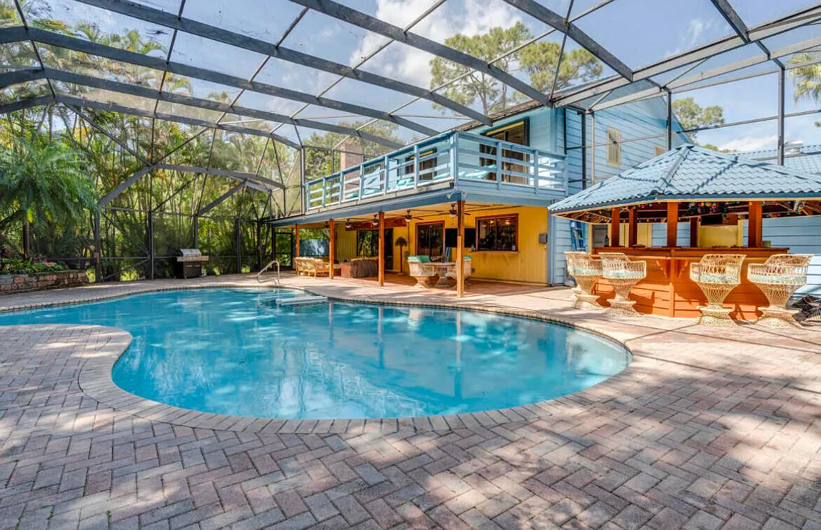 4 bed, 3.0 bath, 3373 sqft, $3,850 — Photo 1