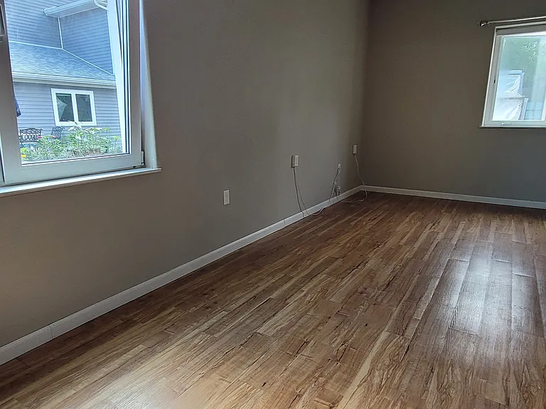 3535 Shanly St #4 — Photo 2