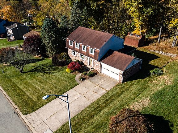 4th image of 6334 Mitch Haven Dr