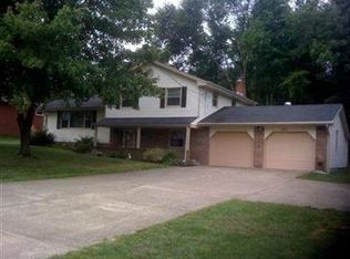 935 David Ln NE, Brookfield, OH 44403