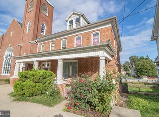 66 W Main St, Windsor, PA 17366
