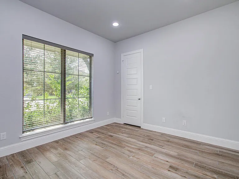 28518 Jade Springs Ln — Photo 10