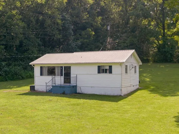 1532 Santa Fe Pike, Columbia, TN 38401