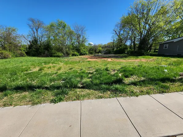 1118 Younglove St, Hopkinsville, KY 42240