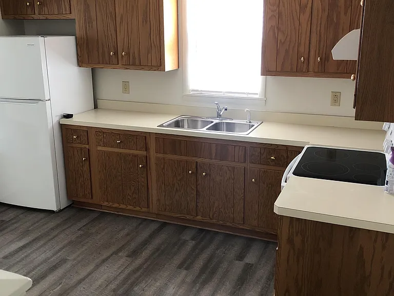 431 Main St — Photo 6