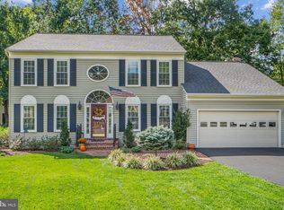 6204 Mountain Spring Ct, Clifton, VA 20124