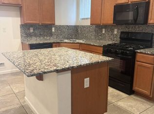 86 Solano St, Madera, CA 93638