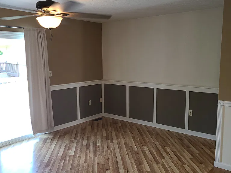 1526 Old Oak Ln — Photo 10