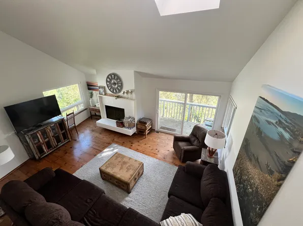 5302 Plymouth St, Cambria, CA 93428