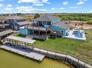792 County Road 306, Port Lavaca, TX 77979