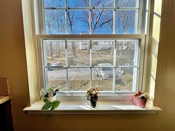 4th image of 303 Woodland Hills Rd #303