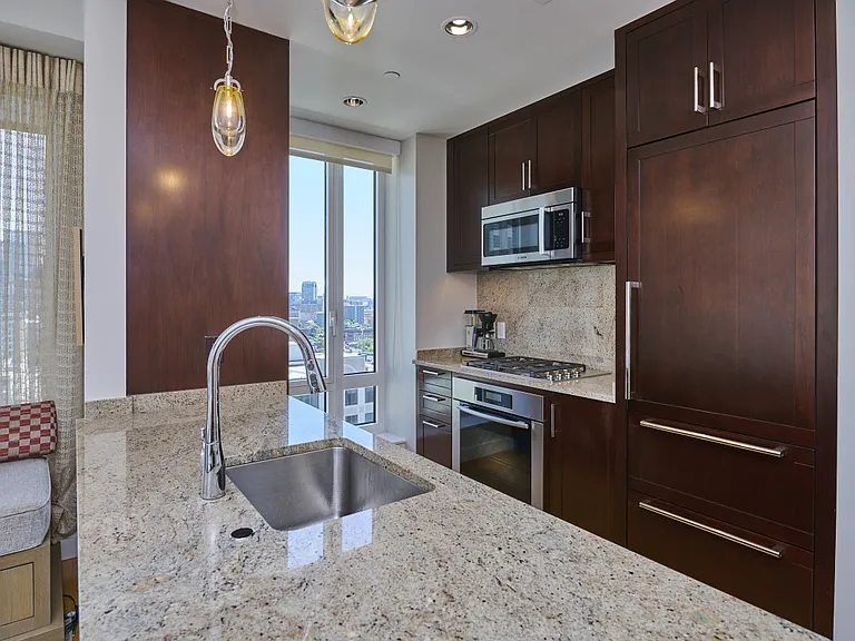 400 Stuart St #16K — Photo 7