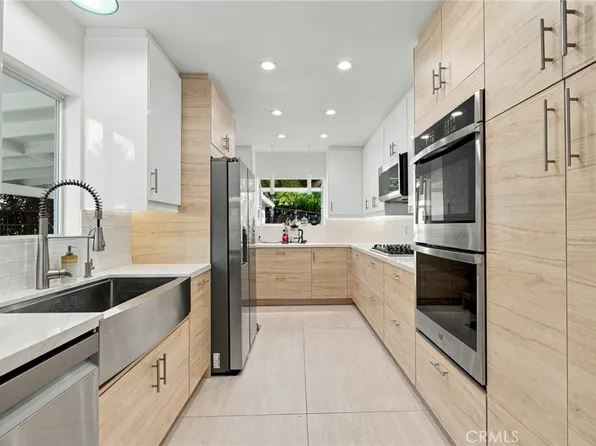 2142 E Chevy Chase Dr, Glendale, CA 91206