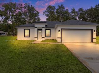 77 Guava Pass, Ocklawaha, FL 32179