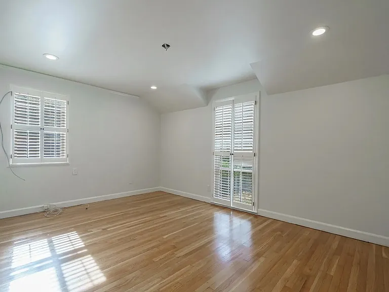 340 Allison Dr NE — Photo 21