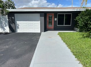 231 NE 49th St, Oakland Park, FL 33334