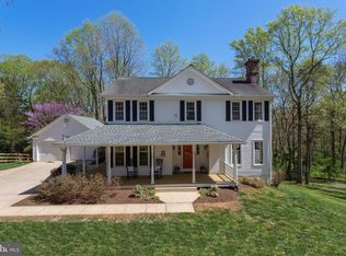 10200 Yellow Pine Dr, Vienna, VA 22182