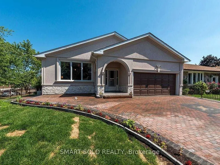 1116 Pomona Ct #MAIN — Photo 2