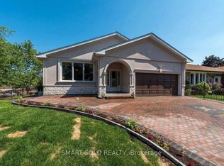 1116 Pomona Ct, Mississauga, ON L5C 1N2
