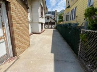 420 Beach 69 St #1, Arverne, NY 11692