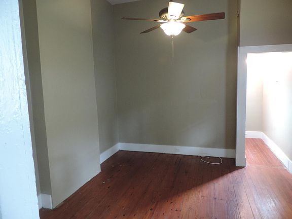 High Ceilings in Bedroom and Livingroom