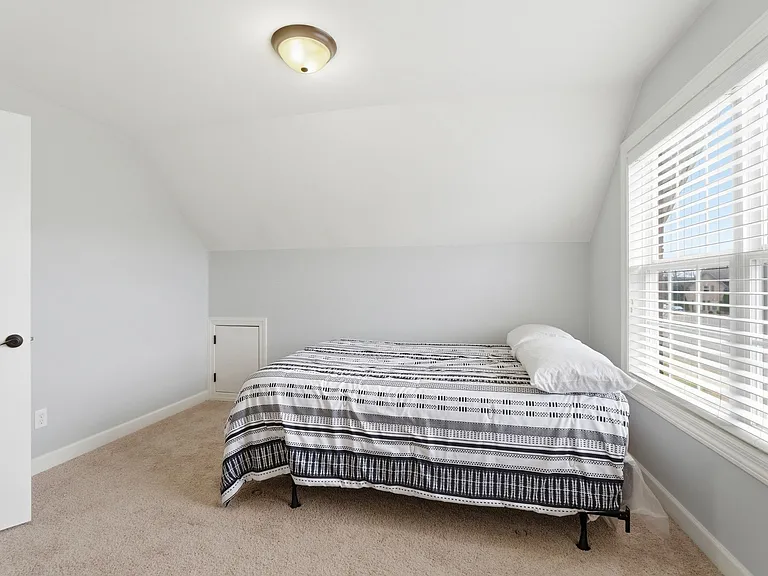 2733 Presley Dr — Photo 30