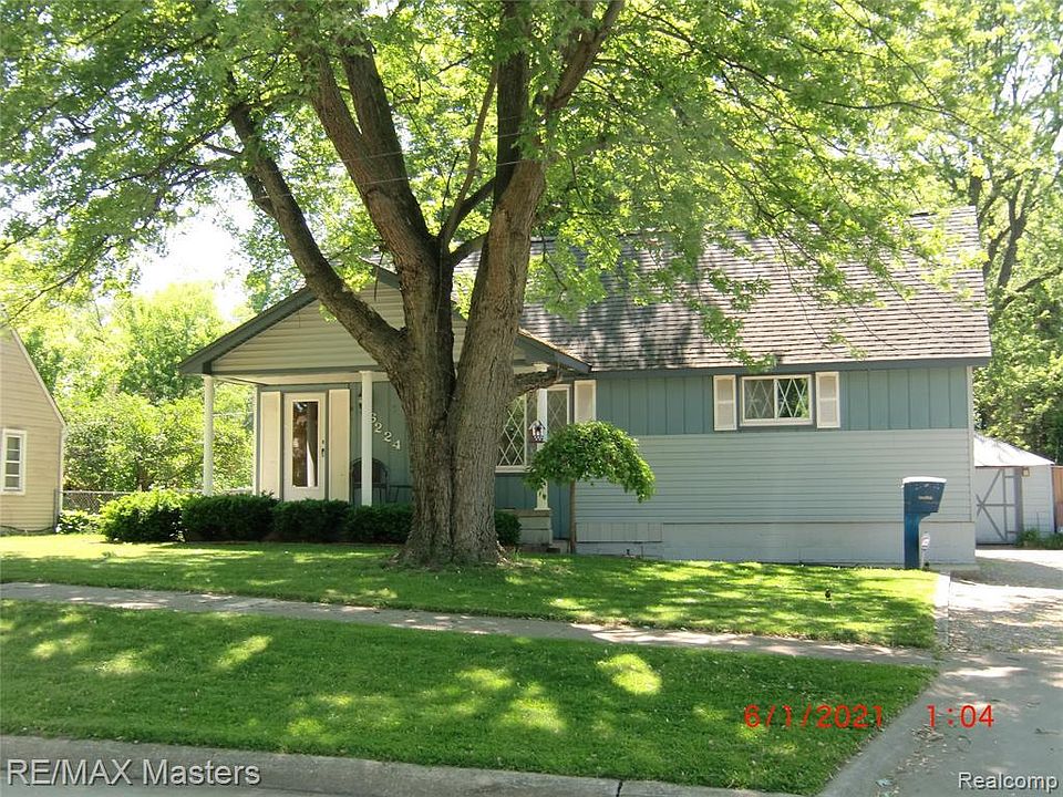 1st image of 6224 Wellington St