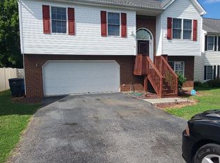 4305 Kaiden Ct NW, Roanoke, VA 24017