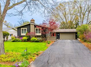 13 Rusholme Cres, Saint Catharines, ON L2T 3V3