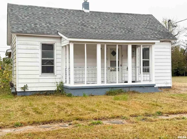 211 S Dean St, Royalton, IL 62983