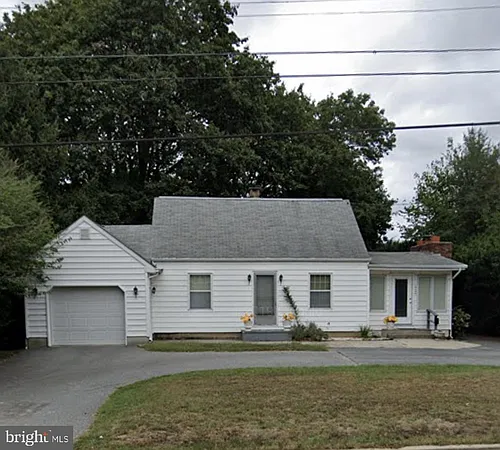 646 W Glenwood Ave Photo 1