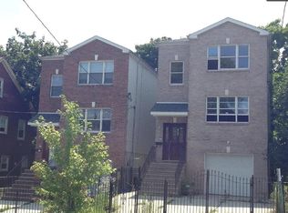 1081 18th Ave #1, Newark, NJ 07106