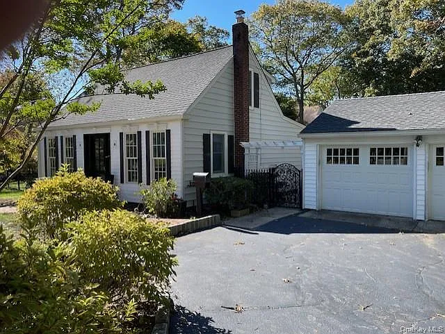 116 Cambon Ave — Photo 1