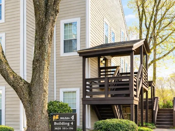 10146 Oakton Terrace Rd #10146, Oakton, VA 22124