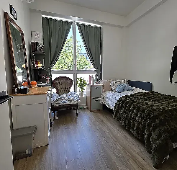 313 Linden St #2R — Photo 9