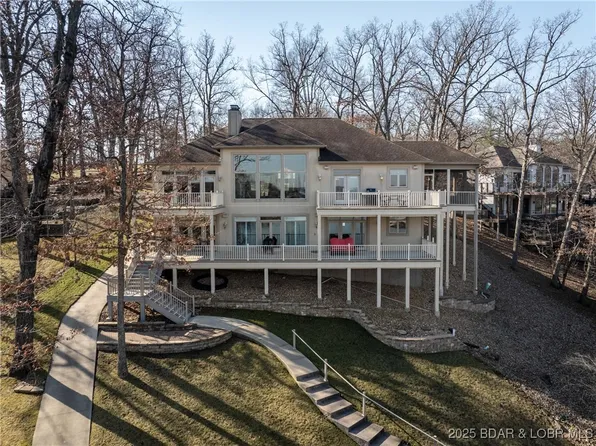 991 Country Club Dr, Lake Ozark, MO 65049
