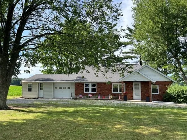 1475 W Britton Rd, Burbank, OH 44214