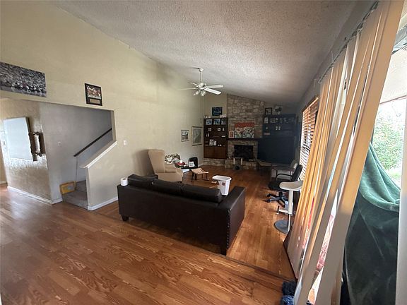 2nd image of 4801 Scarsdale Dr