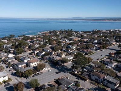 407 7th St, Pacific Grove, CA, 93950