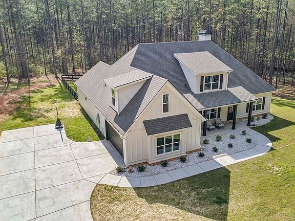 2nd image of 263 Bill Estes Rd