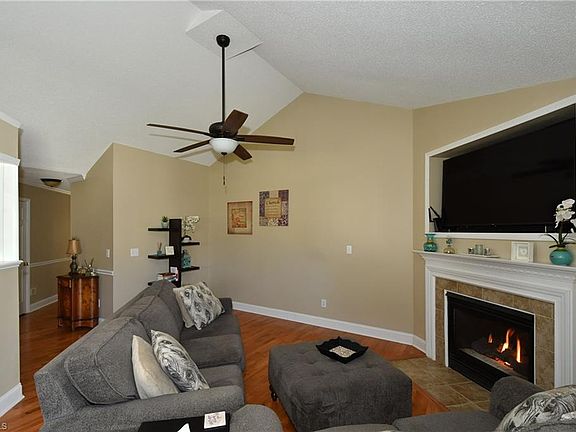 5th image of 4841 Sagewood Ln