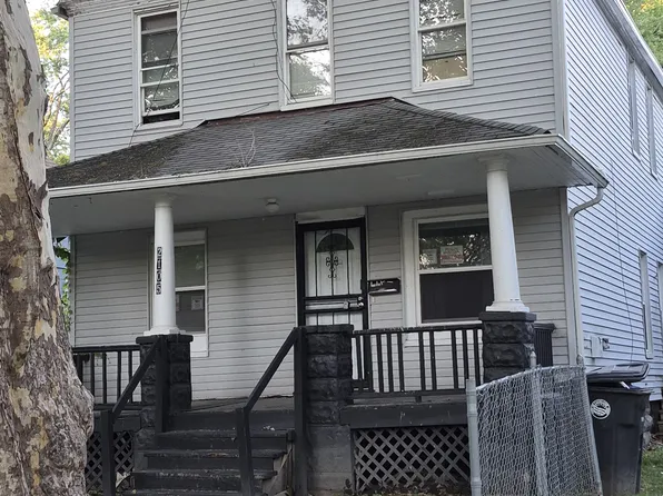 2105 W 83rd St, Cleveland, OH 44102