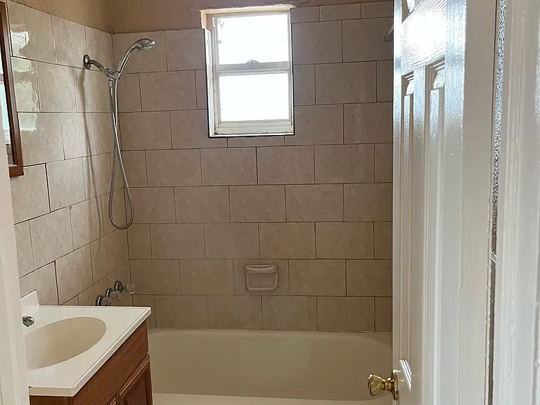 1024 20th St #40 — Photo 21