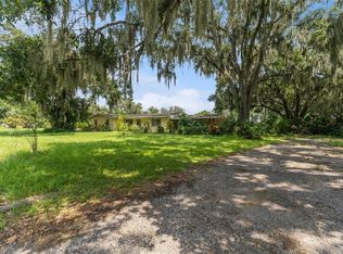 2904 Lewis Rd, Dover, FL 33527