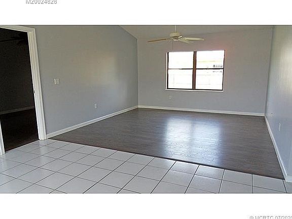 2nd image of 699 SW Hoffenberg Ave