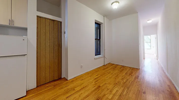 Rented by Bond New York | media 21