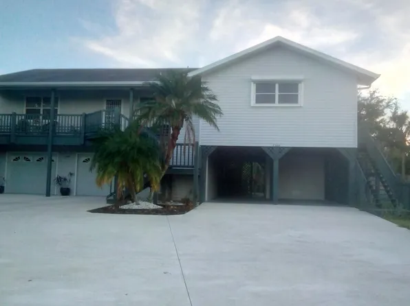 17324 Whitewater Ct, Fort Myers Beach, FL 33931
