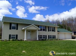 5895 Allen Rd, Little Suamico, WI 54141