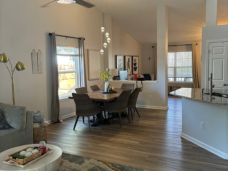 218 Walter Ct — Photo 24