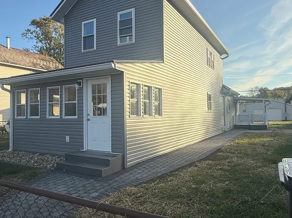 1130 Woodlawn Ave, Zanesville, OH 43701